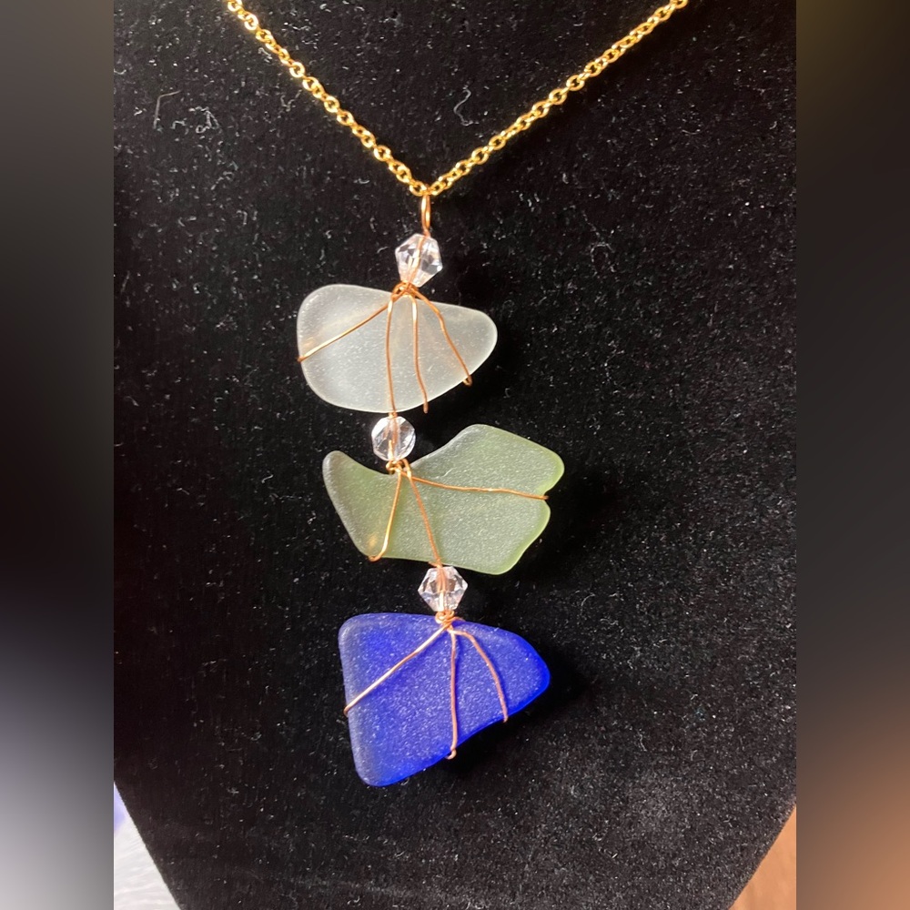 #40 Handmade seagalss stack necklace